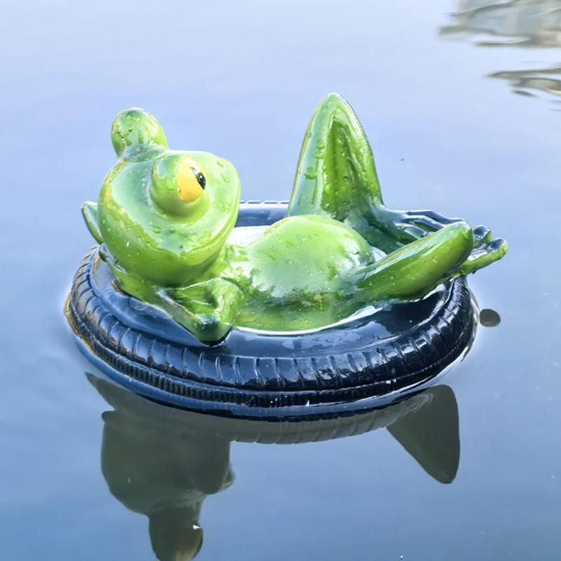 Niedliche schwimmende Froschstatuen aus Harz in Grün für die Gartendekoration im Teich - Bild 2