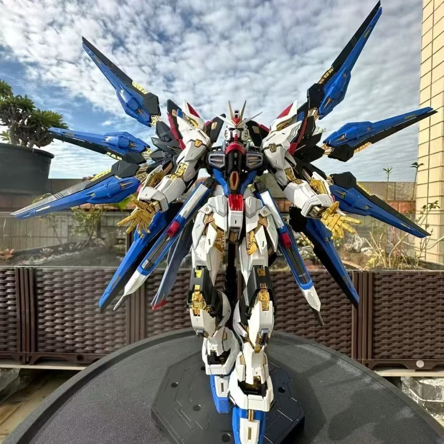 Bandai MGEX Strike Freedom, Actionfigur, 1/100 Maßstab, Bausatz - Bild 2