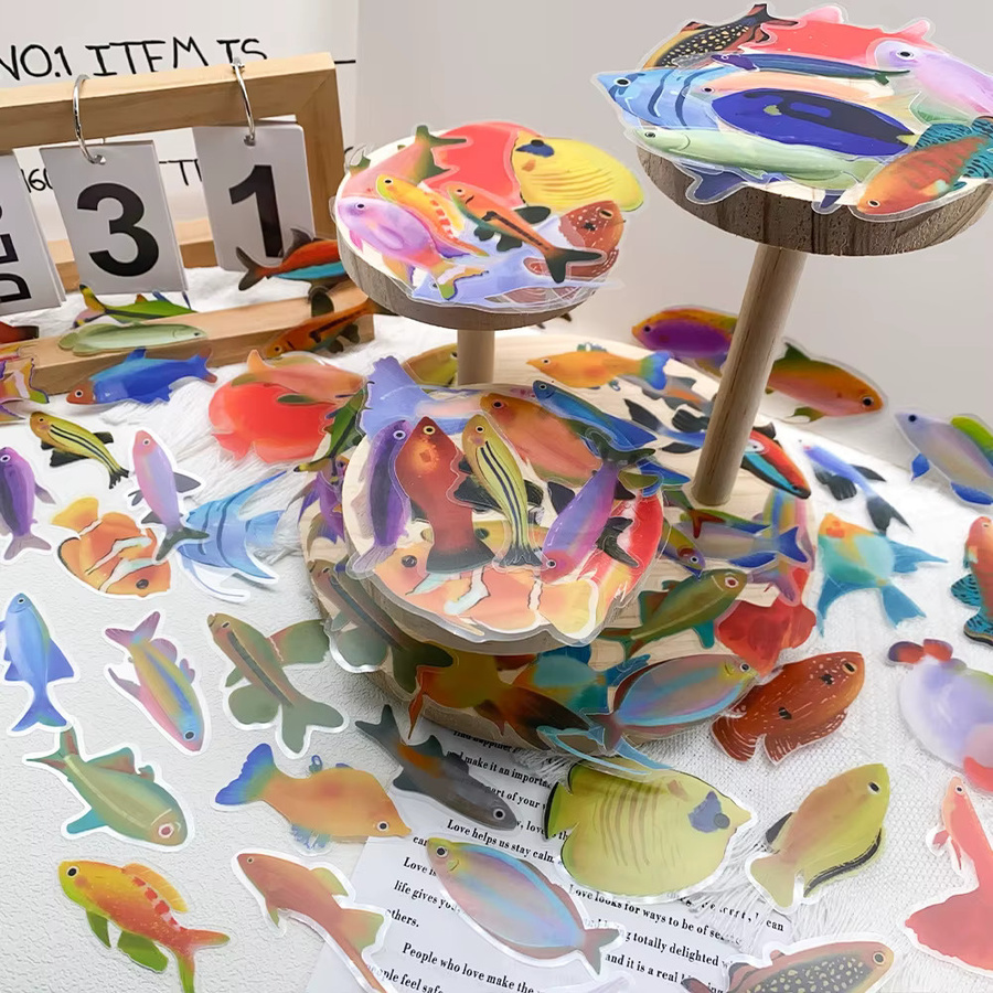 50 Stück Wasserfeste Fisch-Aufkleber in Transparent und Multicolour für Laptop, Skateboard und Scrapbook - Bild 2