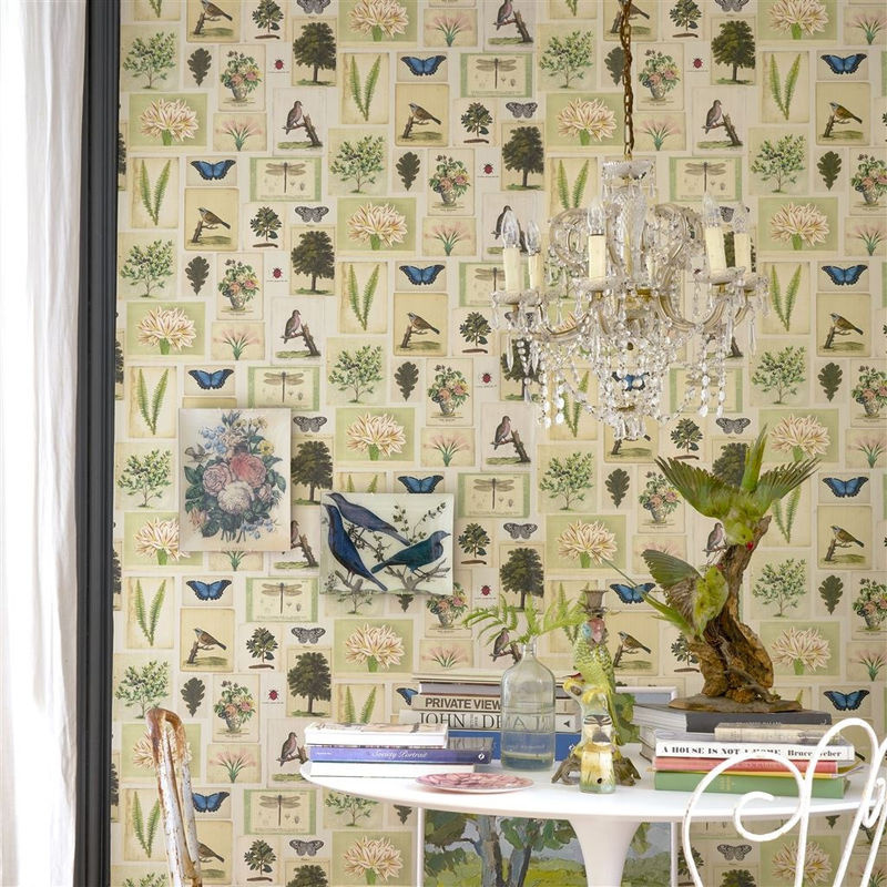 John Derian Tapete Flora and Fauna Parchment in Beige und Multicolour mit botanischem Design - Bild 2