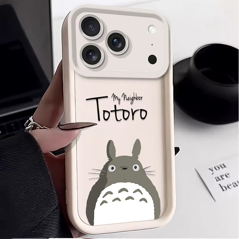 Stoßfeste Silikon Handyhülle mit Totoro Motiv für iPhone Modelle in Multicolor - Bild 2
