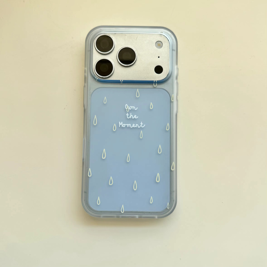 Apple Schutzhülle für iPhone 17 16 15 Pro Max mit mattem Regen Tropfen und Buchstaben Muster in Blau Transparent - Bild 3