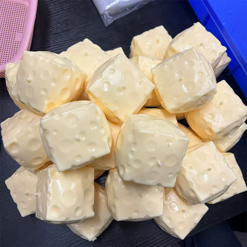 Käse-Würfel Stressball, Squishy Spielzeug, Runde Blöcke, Gefülltes Fidget-Spielzeug - Bild 2