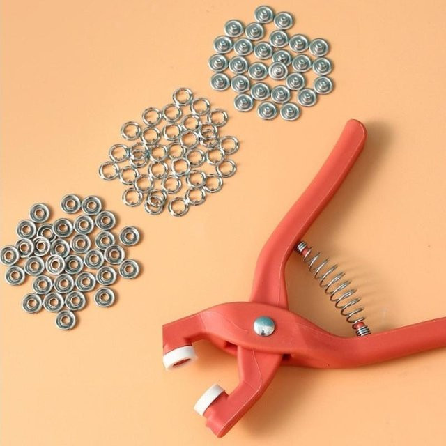 Yiran toy 50er Set Fünf-Klaue-Schnallen-Zangen mit 9,5 mm Hohl- und Soliddruckknöpfen für DIY Basteln und Nähen in Orange - Bild 1