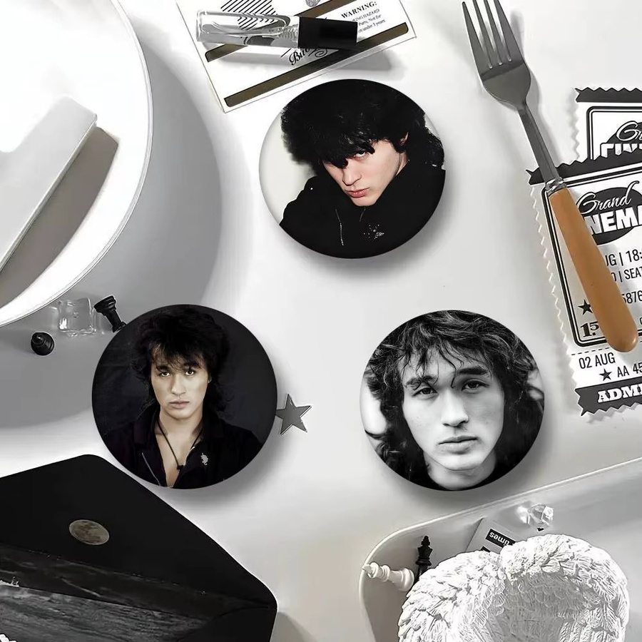 Brosche Viktor Tsoi, Rundes Abzeichen, Unisex - Bild 6