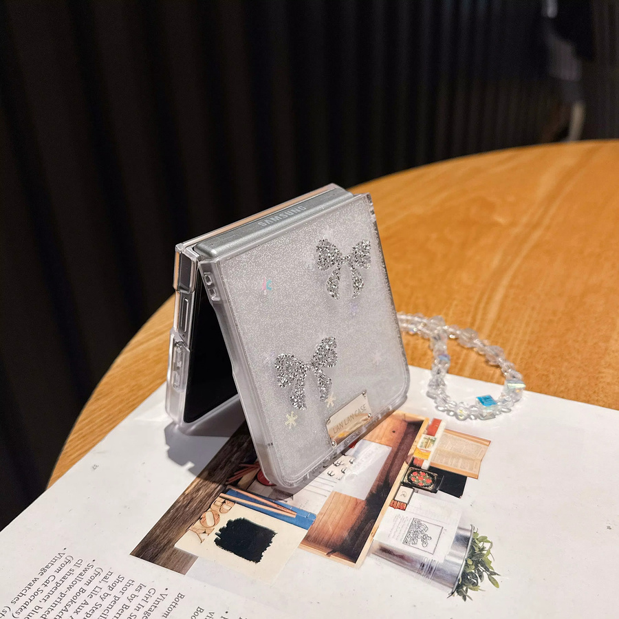 Transparente Koreanische Glitter Handyhülle mit Bogen-Design und Kette für Samsung Galaxy Z Flip 7, Z Flip 6 und Z Flip 5 in Beige - Bild 3