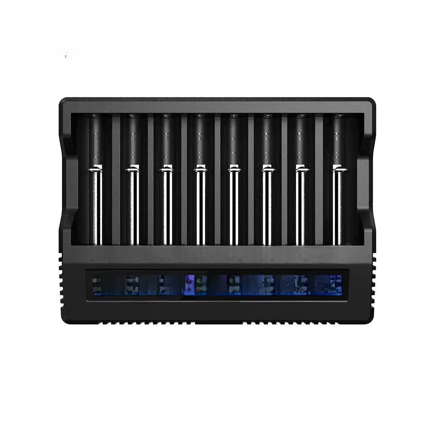 XTAR VC8S 8-Slot-Akkuladegerät für Li-Ion und Ni-MH mit USB-C-Eingang und HD-LCD Display in Schwarz - Bild 5