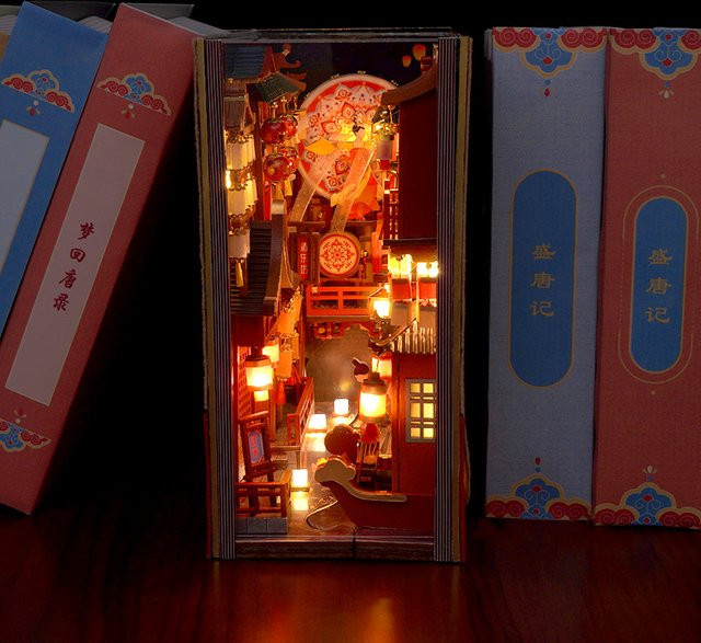 ELEVEN-CUTE DIY Holz-Buchstützen-Set, Miniatur-Straßenansicht-Modellbausatz - Bild 1