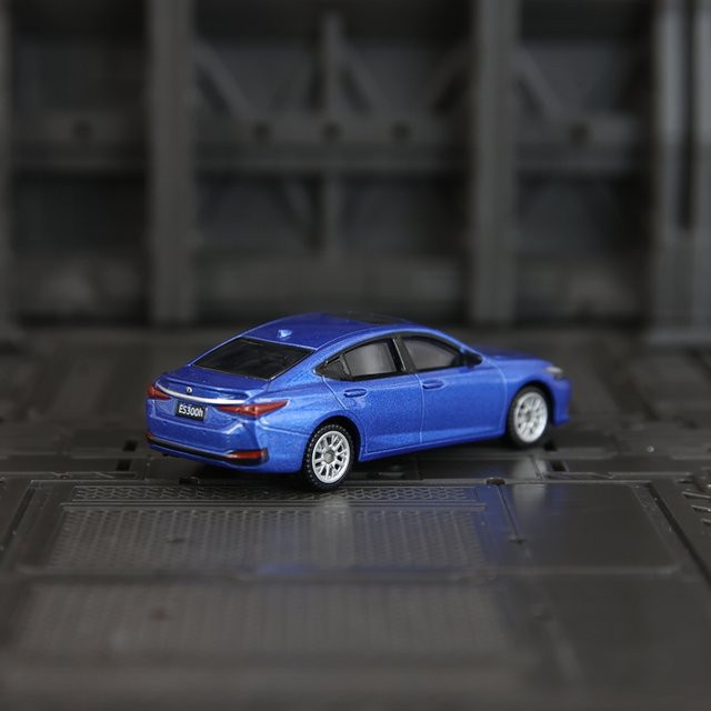 CCA Lexus ES300h, Simulationsmodell, 1:64, Legierungs-Limousinenmodell - Bild 1
