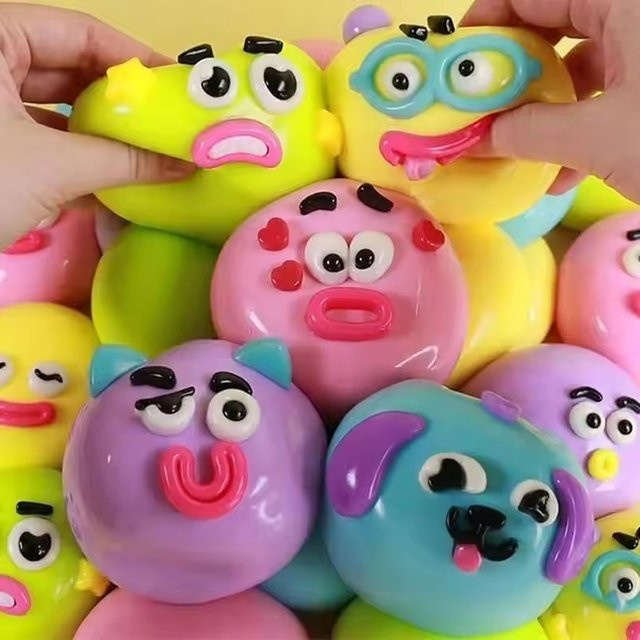 Smushers Curiosities Hundegesicht-Wechsel-Squishy, weiches Quetschspielzeug - Bild 1