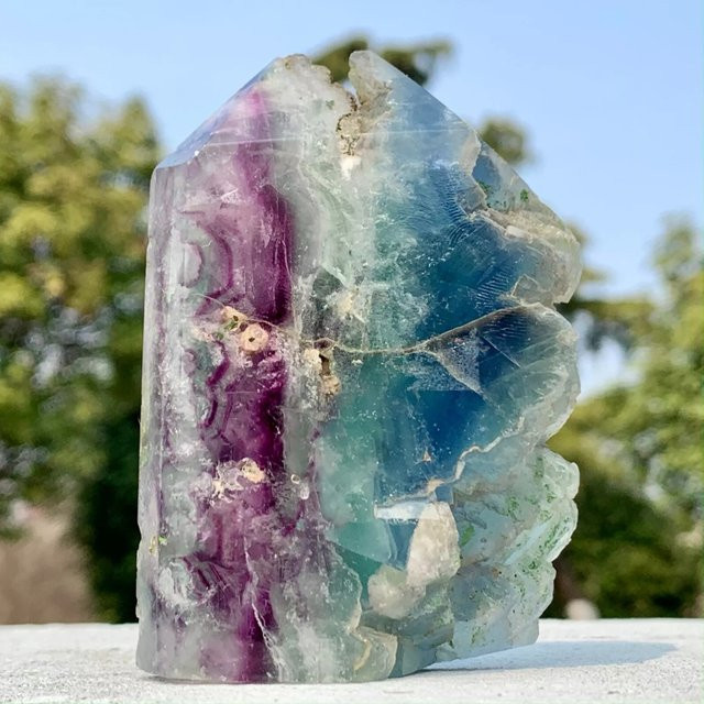 CrystalHola Schneeflockenfeder Fluorit Kristall Obelisk als natürliche Energiesäule zur Dekoration - Bild 1