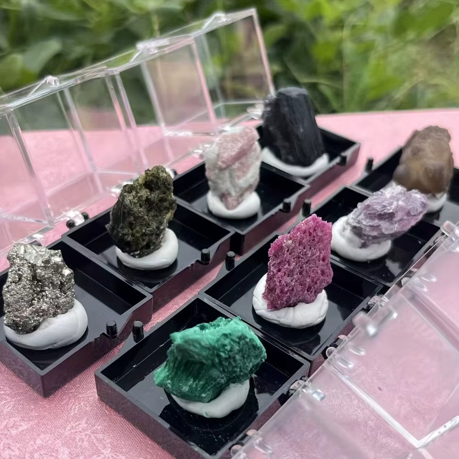 Natürliche Kristall-Mineral-Displaybox mit stabiler Basis für Quarz, Amethyst und Pyrit, Mehrfarbig - Bild 3