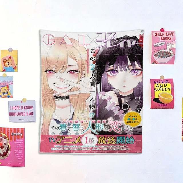 Mein Dress-Up Darling Anime Wandteppich mit Marin Kitagawa & Sajuna Inui Manga Cover von JMG Household Supplies, Mehrfarbig, Breite: 40 cm, Höhe: 60 cm - Bild 1