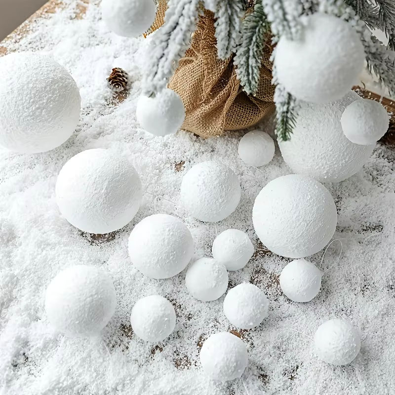 6 Stück weiße Schneeball-Hängeornamente aus Schaumstoff für deine Weihnachtsdekoration - Bild 2