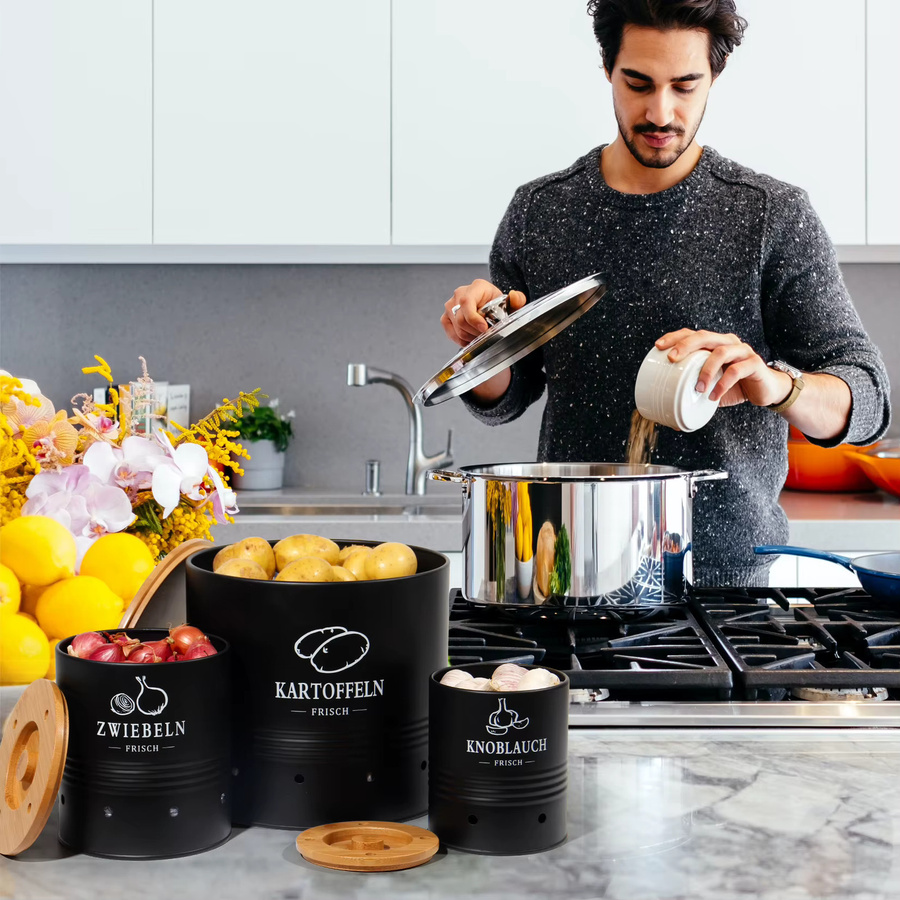 SYLANDO Aufbewahrungsboxen Set für Kartoffeln, Zwiebeln und Knoblauch, 3er Set aus Metall mit Bambusdeckel und Belüftungslöchern, Schwarz - Bild 6