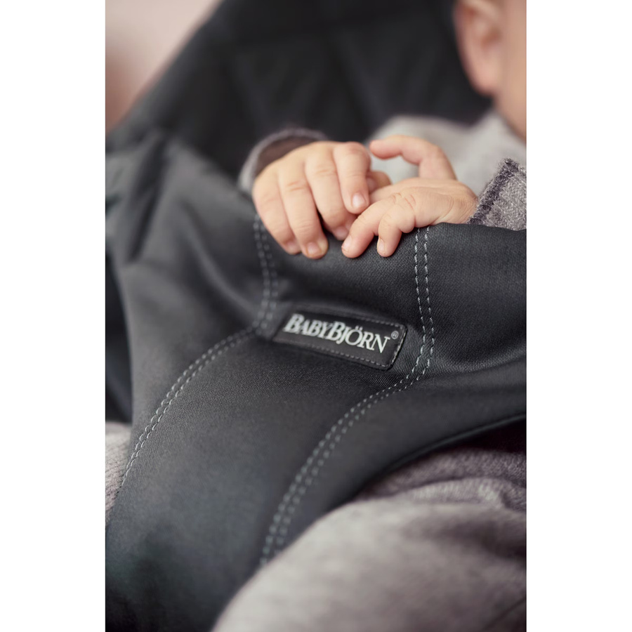 Babybjörn Bundle Babywippe Bliss gewebt mit Spielbogen in Schwarz und Anthrazit - Bild 1