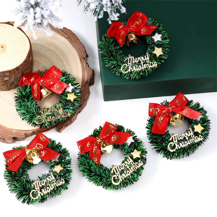 DKSHETOY Mini Weihnachtskranz mit Schleife in Grün als hängendes Ornament für Puppenhäuser und Weihnachtsdekoration - Bild 3
