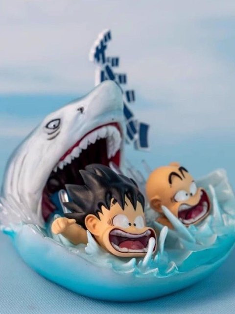 Fashnics Dragon Ball Z Son Goku und Krillin Figur, Grau, ab 18 Jahren - Bild 1