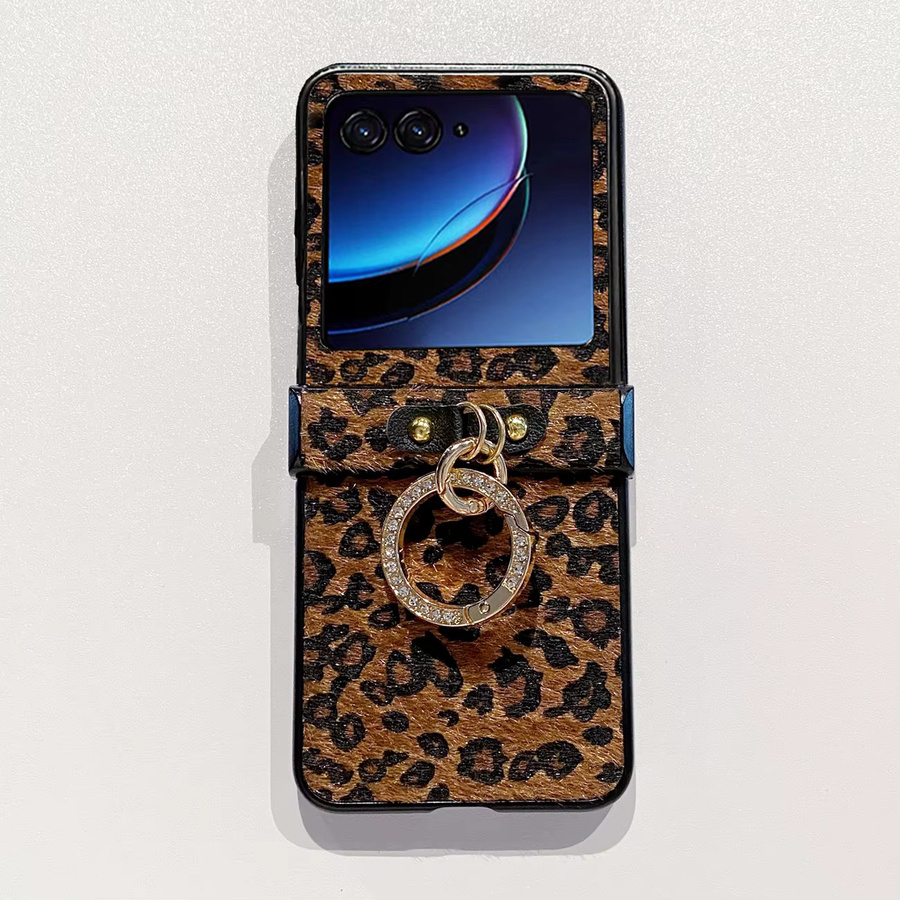 Motorola Moto Razr 50 60 70 Ultra Schutzhülle aus Leoparden-Leder mit Plüsch-Textur und Diamantring-Schnalle in Braun/Multicolor - Bild 5