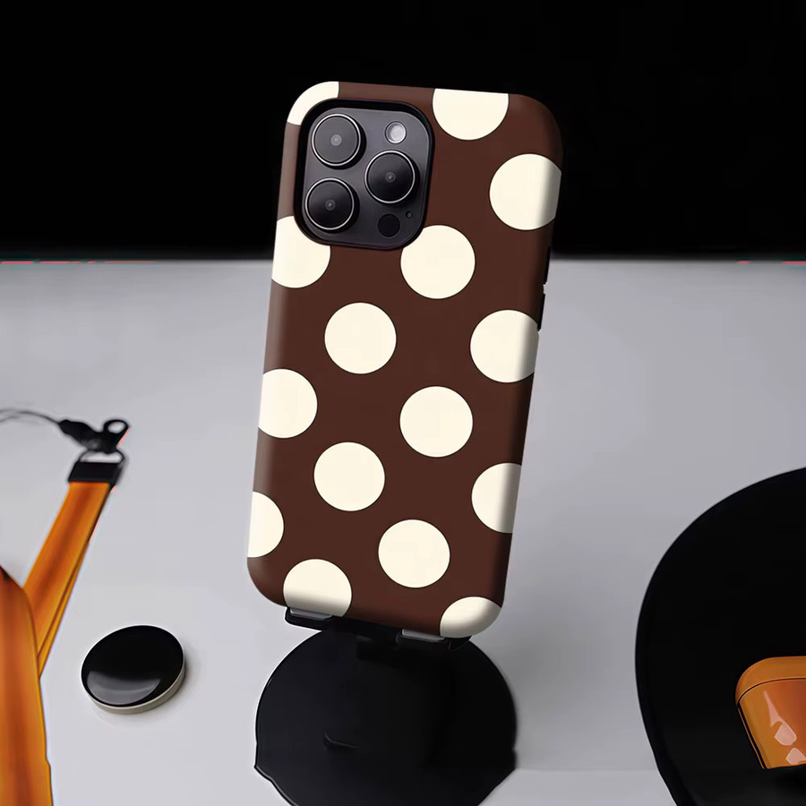 Aurbe 2-in-1 MagSafe Hülle mit mattem Film für iPhone 17 16 15 14 Plus Pro Max, stoßfeste Hartschale, Braun und Creme Polka Dots - Bild 4