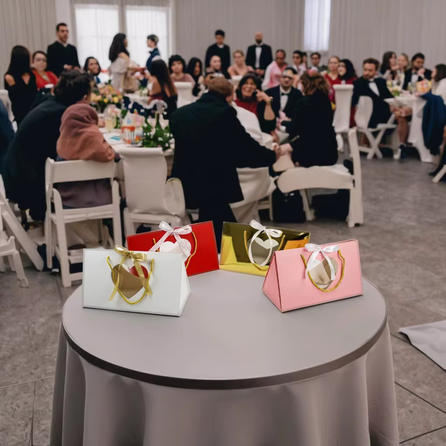 4er-Set Valentinstag Geschenkverpackungen aus Papier mit Herz-Klarsichtfenster und Band für Hochzeiten und Partys - Bild 2