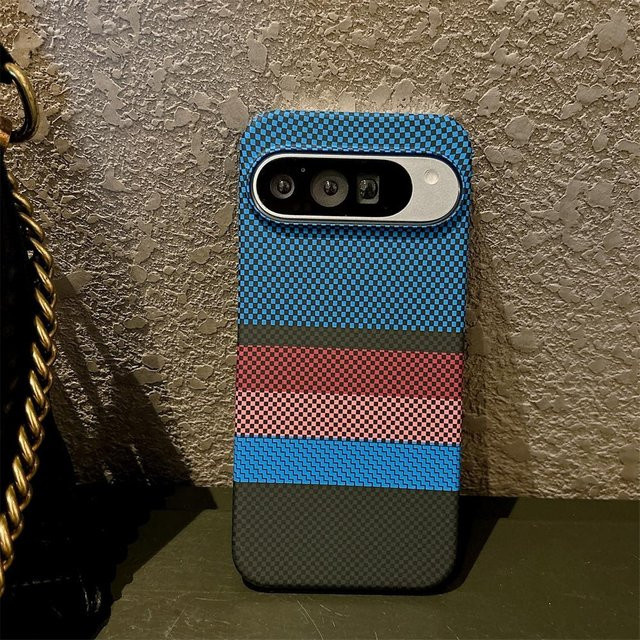 Magnetische Kevlar Handyhülle für Google Pixel 9, 10 Pro XL, 9A, 8 und 7 in Multicolor mit kabellosem Laden und hartem Rücken - Bild 1