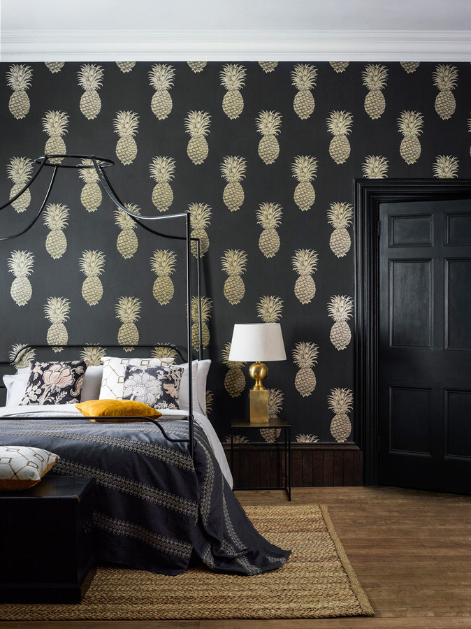 Sanderson Tapete Pineapple Royale Botanical in Graphit und Gold als Vlies-Tapete - Bild 1