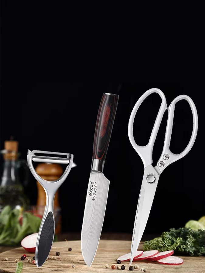 WXCOO Küchenschere aus Edelstahl in Silber als professionelles Schneidewerkzeug für Obst, Gurken und Karotten - Bild 3