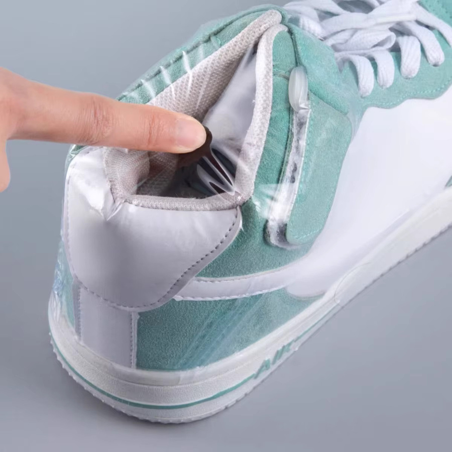 Transparente Schuh-Schrumpffolie zur versiegelten Verpackung von verschiedenen Gegenständen - Bild 2