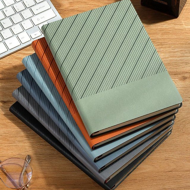 Vintage-Notizbuch aus Leder in Grau, A5, liniertes Papier mit Lesezeichen und Flexcover - Bild 1
