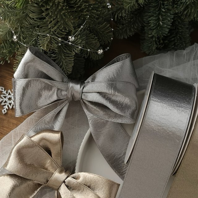 Elegantes textiles Band in Gold für Geschenkverpackungen und Weihnachtsdekoration - Bild 1