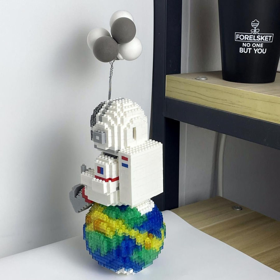 Linyi toy Astronaut Bausteine mit LED - Bild 3