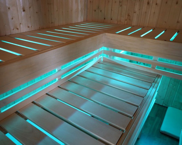Karibu Saunaleuchte RGB+W LED Leuchtenset Multicolor mit Fernbedienung, B/H: 40 x 750 mm - Bild 1