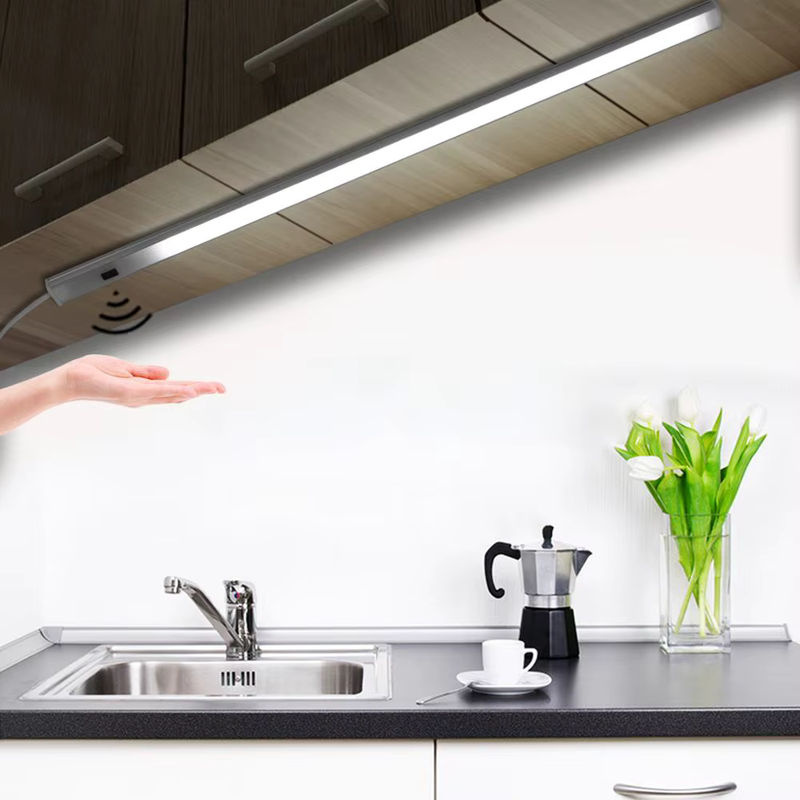 Rybakov Intelligente LED-Küchenleuchte mit Handkehrsensor, USB-betrieben, Weiß, Länge: 30 cm, 40 cm oder 50 cm - Bild 6