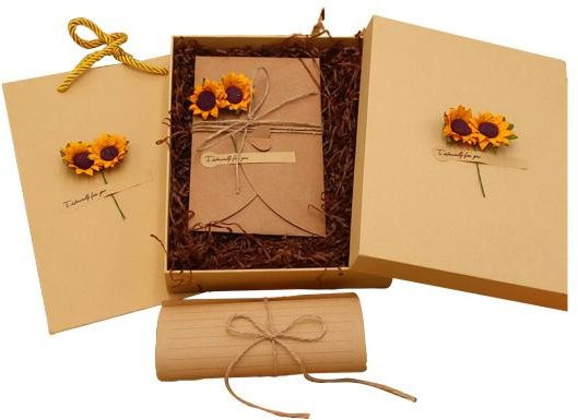 Zenstar Briefumschlag-Set aus Briefpapier in Beige im romantischen Vintage-Stil mit Blumendekoration - Bild 1