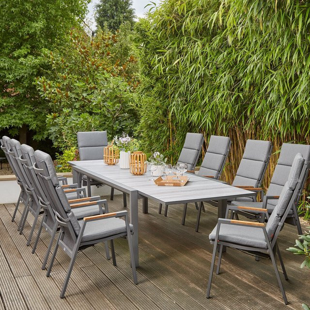 Siena Garden Savona/Kingston Garten-Essgruppe aus Alu, Teak, Keramik und Texfabric in matt Graphit/Grau mit ausziehbarem Tisch und 10 Stapelsesseln, Tisch B: 220-340 cm, T: 108 cm, H: 76 cm - Bild 1