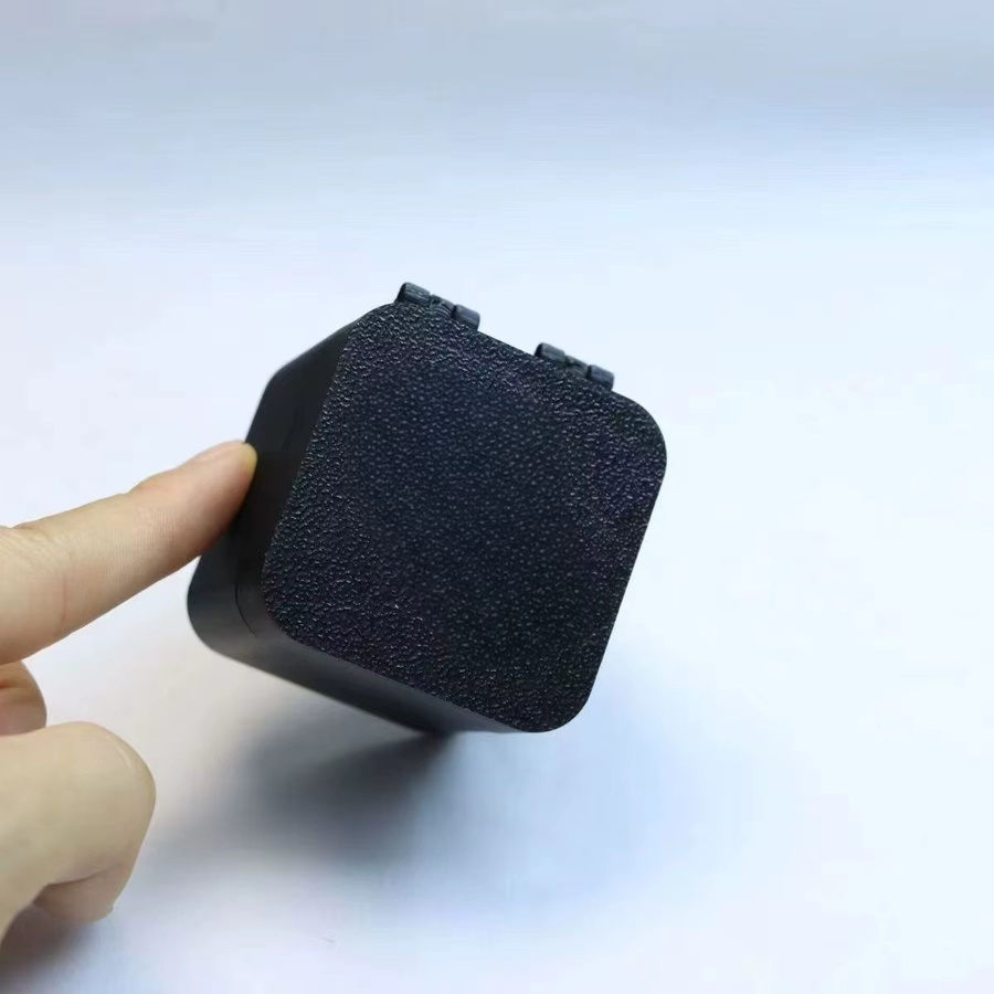 SIKEZHAN Überraschungs-Geschenkbox mit Mittelfinger-Modell als witzige Schreibtisch-Dekoration - Bild 4