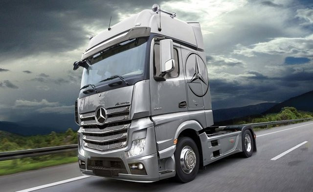 Italeri Mercedes Benz Actros MP4 Gigaspace, Modellfahrzeug, 1:24, Grau - Bild 1