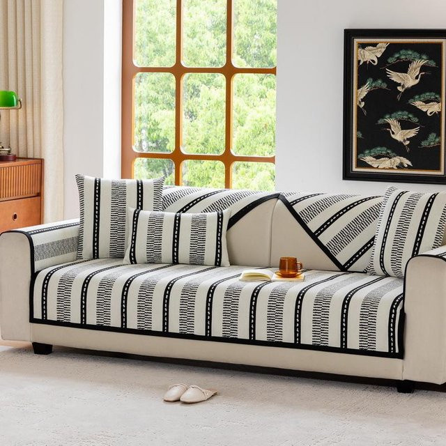 Super Six Gestreiftes Sofakissen aus Chenille und Leder, quadratisch, B/T: 70 x 70 cm - Bild 1
