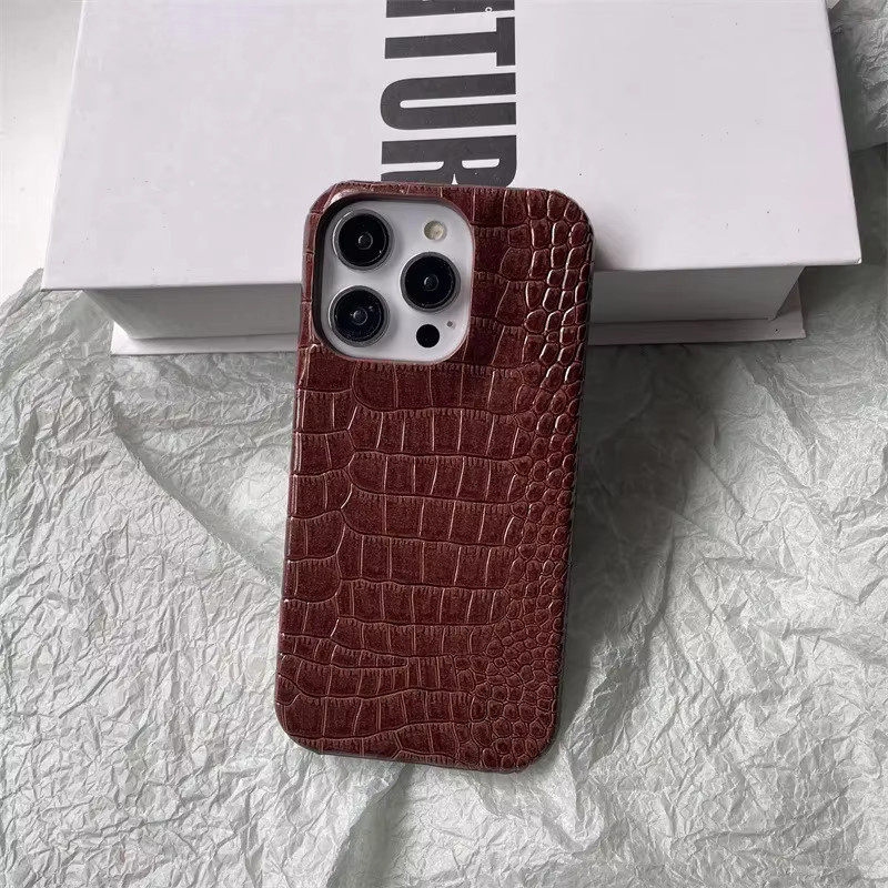 QianYueRui Handyhülle mit Krokodilmuster in Rot für iPhone 16 Pro, 15 Pro Max, 14 Pro, 13, 12, 11 und XR mit Anti-Drop Hard Schutzhülle - Bild 1