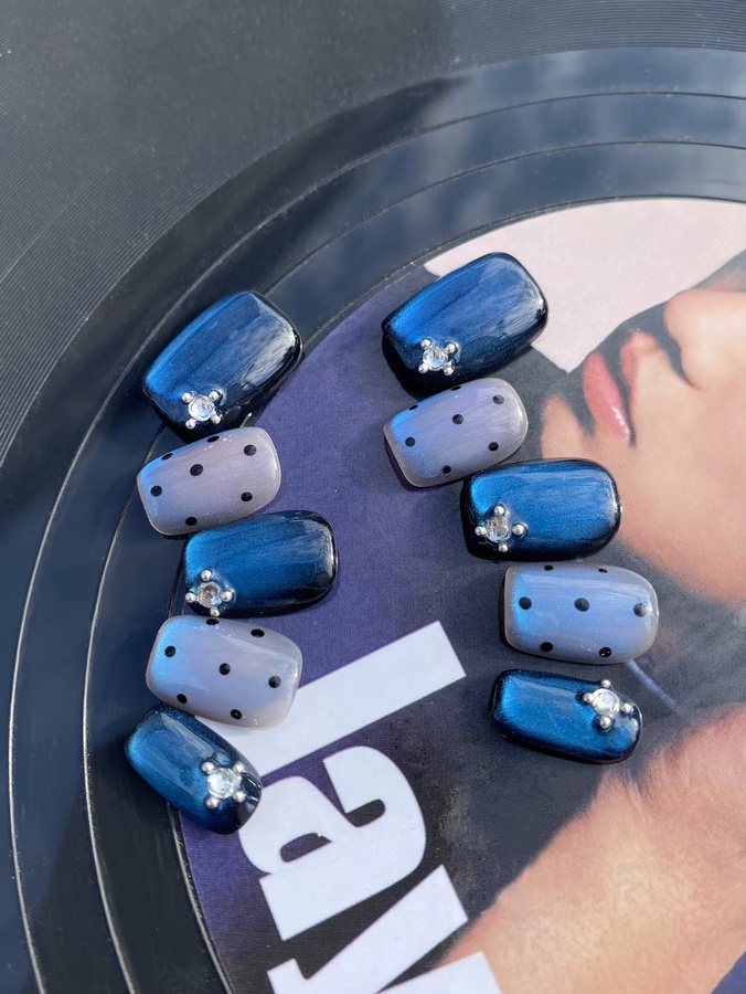 XEERCOOU Kunstnägel, blau, Katzenauge, Acryl, kurz, glänzend, 10 Stück - Bild 2
