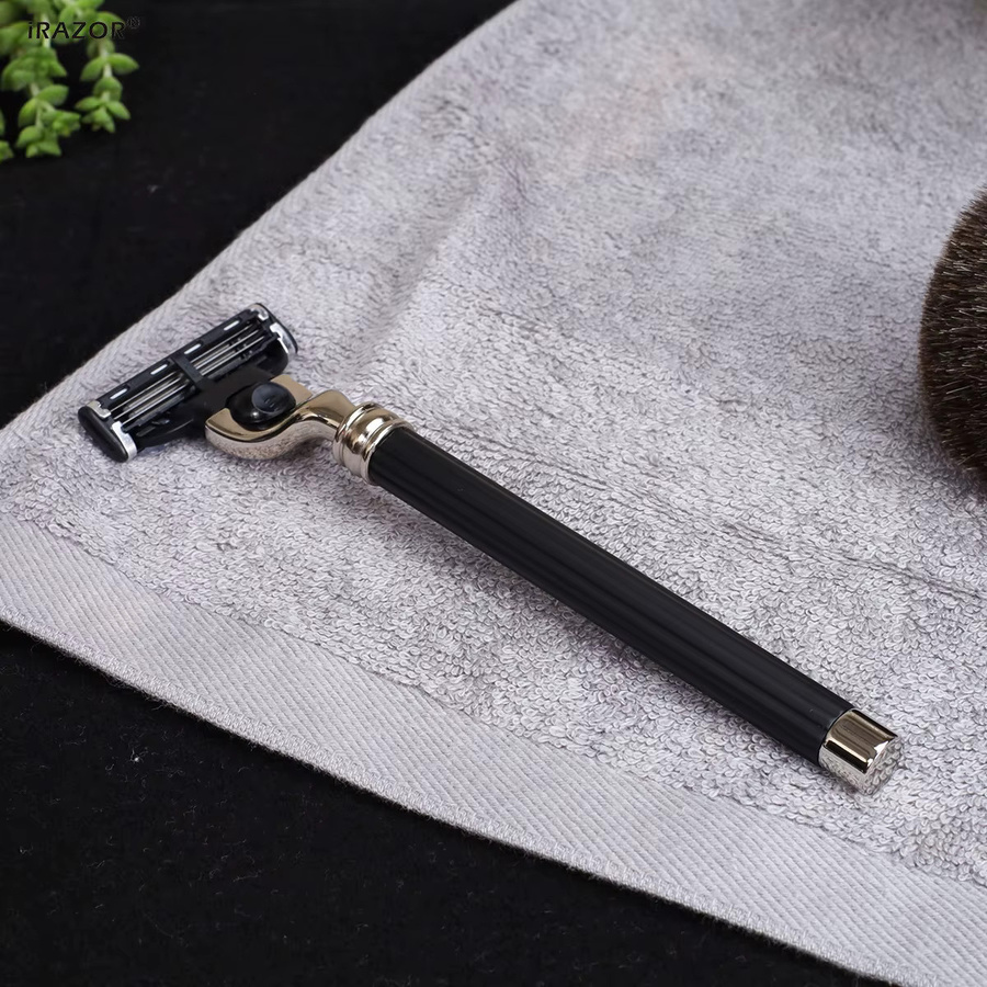 iRAZOR Classic Triple Blade Herren-Bartrasierer für das Gesicht - Bild 3