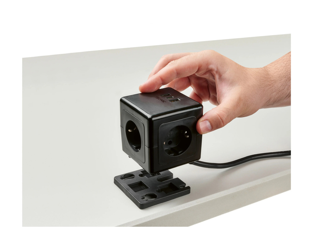 TRONIC Steckdosenwürfel mit USB-A und USB-C Ports in Schwarz - Bild 2