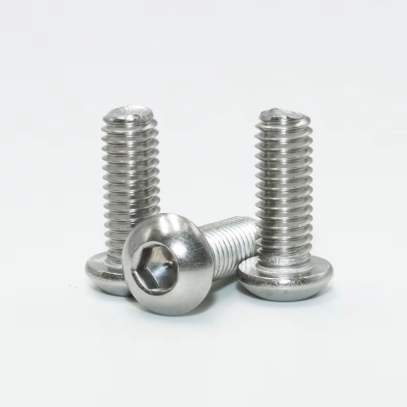 YMAX Sechskantschrauben Set mit Rundkopf und Innensechskant aus A2-70 Edelstahl, Farbe Silber - Bild 3