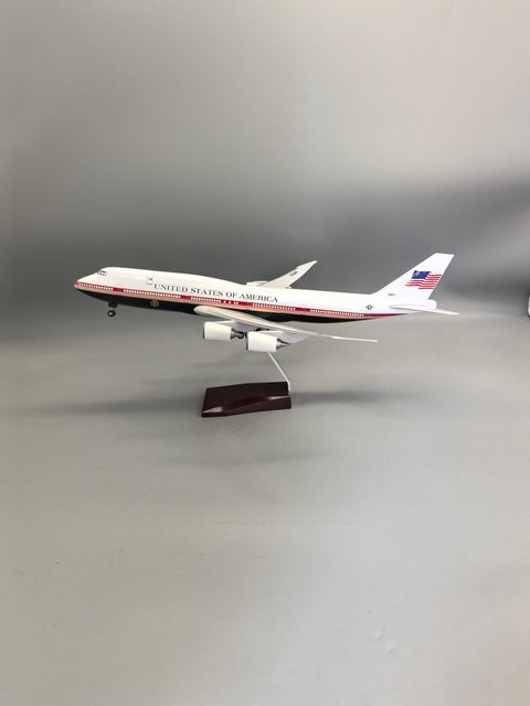 ZOCO American Air Force One B747 Modellbausatz-Flugzeugmodell, mit Ständer, ab 14 Jahren - Bild 1