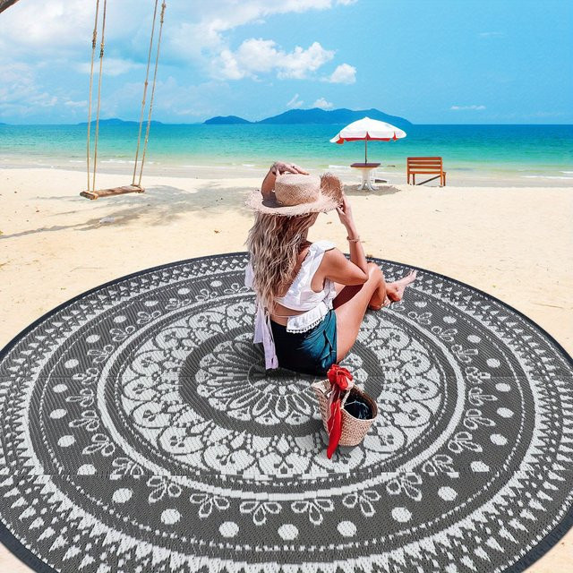 VIKAMA Runder Korallenvlies-Teppich für den Außenbereich in Grau, Schmutzabweisende Picknickmatte für Garten, Strand und Camping im Boho-Stil, Durchmesser: 80 cm - Bild 1