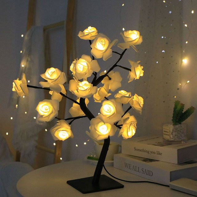 CHOUDAO TECH Rosenbaum-Lichterkette mit LED-Lichtern für die Raumdekoration und festliche Atmosphäre - Bild 1