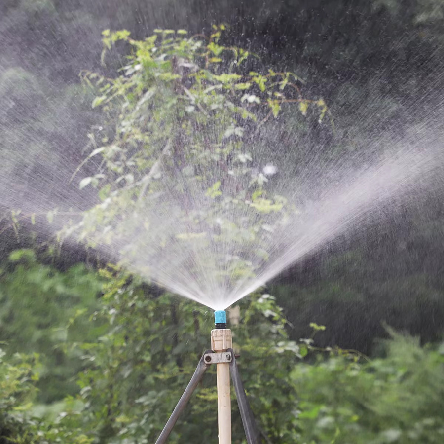 5er Set Blaue Zerstäubungsdüsen mit 1/2 Zoll Außengewinde zur einstellbaren Bewässerung für Garten, Gewächshaus und Blumenbeete - Bild 3