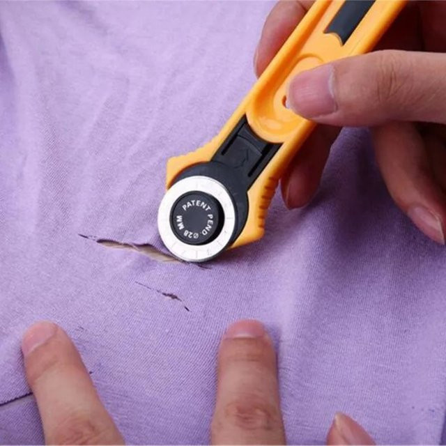 Rundschneider mit Rotationsklinge für Leder und Patchwork Stoff in Gelb - Bild 1