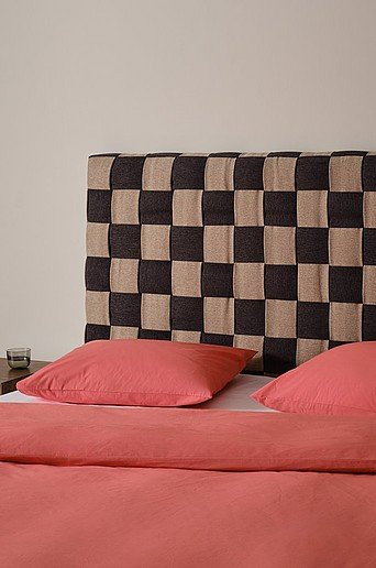 ALPÄNGEN Kopfteil modern gepolstert in Beige und Schwarz mit Holzrahmen, Breite: 192 cm, Höhe: 80 cm, Tiefe: 12 cm - Bild 1